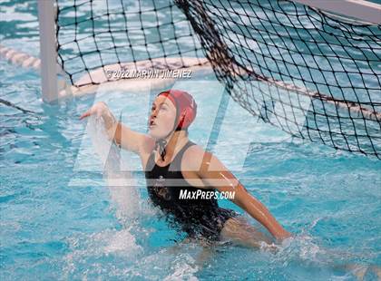Thumbnail 2 in Agoura vs. Oaks Christian photogallery.