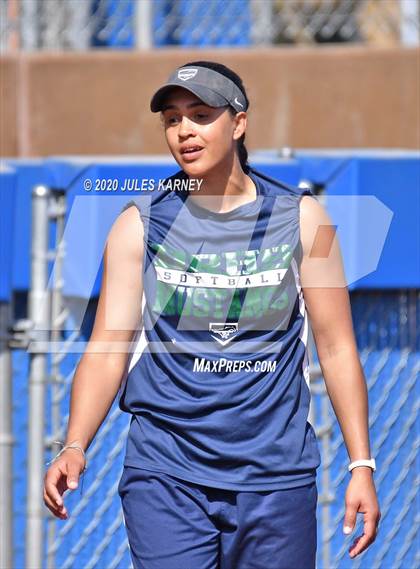 Thumbnail 3 in Clovis vs Damonte Ranch (Kickoff The Season Tournament) photogallery.