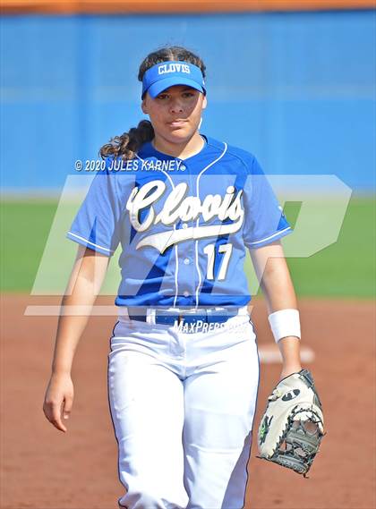 Thumbnail 3 in Clovis vs Damonte Ranch (Kickoff The Season Tournament) photogallery.