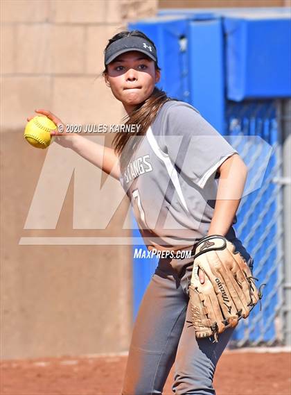 Thumbnail 3 in Clovis vs Damonte Ranch (Kickoff The Season Tournament) photogallery.