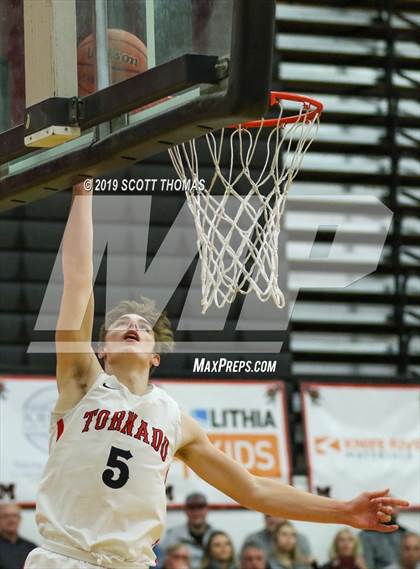 Thumbnail 2 in Ashland @ North Medford (Abby's Pizza Holiday Classic) photogallery.