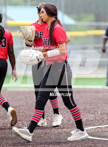 Thumbnail 2 in Horn @ Wylie (UIL 6A Softball Bi-District) photogallery.