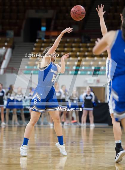 Thumbnail 1 in Broomfield vs. Highlands Ranch (CHSAA 5A Great 8) photogallery.