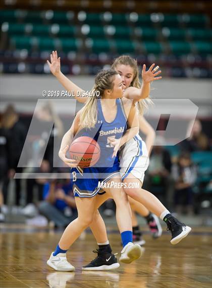 Thumbnail 3 in Broomfield vs. Highlands Ranch (CHSAA 5A Great 8) photogallery.