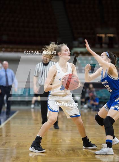 Thumbnail 2 in Broomfield vs. Highlands Ranch (CHSAA 5A Great 8) photogallery.