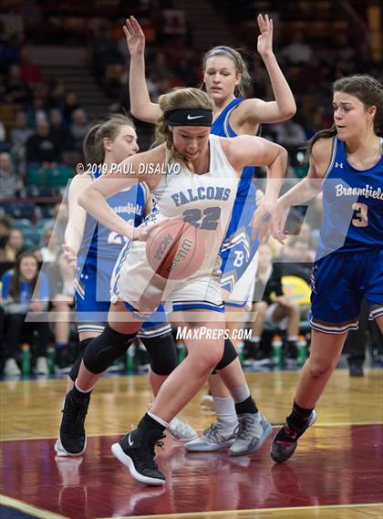 Thumbnail 3 in Broomfield vs. Highlands Ranch (CHSAA 5A Great 8) photogallery.