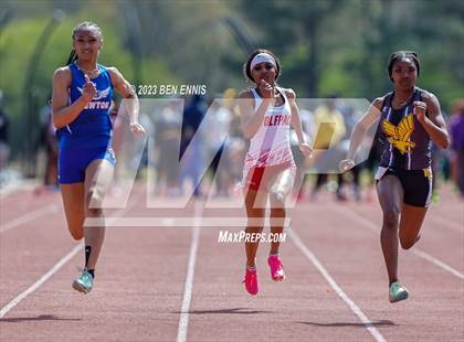 Thumbnail 2 in James Rollerson Memorial Relays (Track) photogallery.