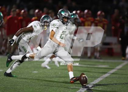 Thumbnail 2 in Narbonne vs. Cathedral Catholic (CIF SoCal Regional D1-AA Playoff) photogallery.