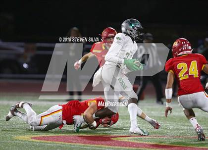 Thumbnail 3 in Narbonne vs. Cathedral Catholic (CIF SoCal Regional D1-AA Playoff) photogallery.