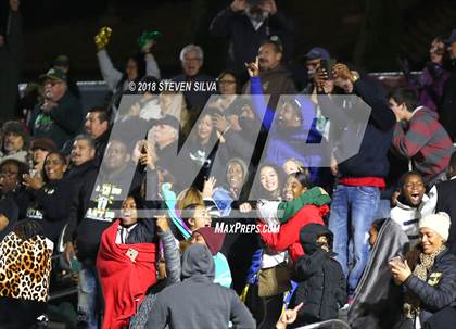 Thumbnail 3 in Narbonne vs. Cathedral Catholic (CIF SoCal Regional D1-AA Playoff) photogallery.