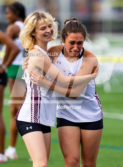 Thumbnail 2 in Southwest Division 1 District Championships photogallery.