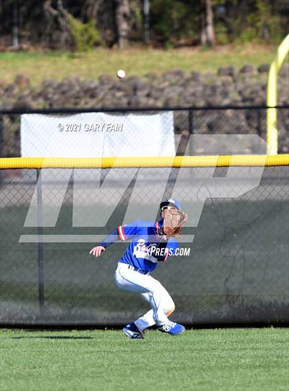 Thumbnail 1 in Red Bank vs East Hamilton photogallery.