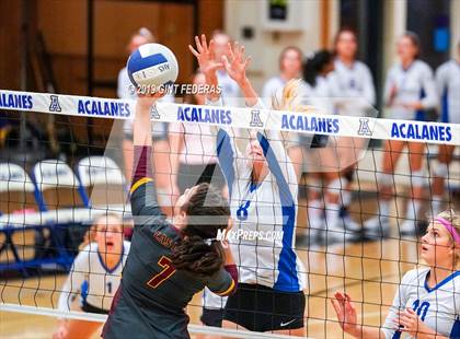 Thumbnail 1 in Las Lomas @ Acalanes photogallery.