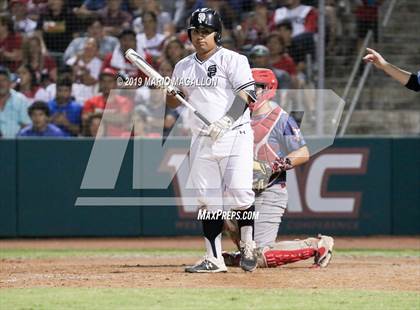 Thumbnail 3 in Pioneer vs Sharyland (UIL 5A Regional Semifinal) photogallery.