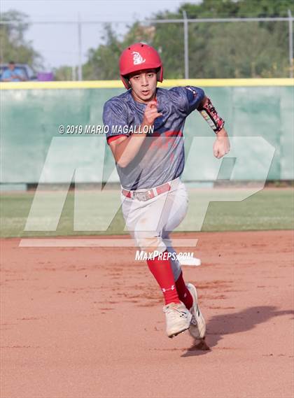 Thumbnail 2 in Pioneer vs Sharyland (UIL 5A Regional Semifinal) photogallery.