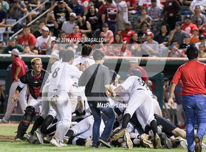 Thumbnail 2 in Pioneer vs Sharyland (UIL 5A Regional Semifinal) photogallery.