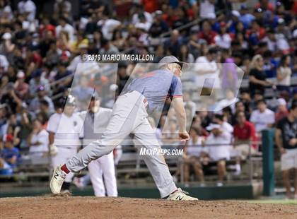 Thumbnail 2 in Pioneer vs Sharyland (UIL 5A Regional Semifinal) photogallery.