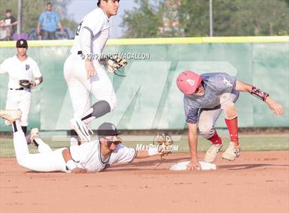 Thumbnail 1 in Pioneer vs Sharyland (UIL 5A Regional Semifinal) photogallery.