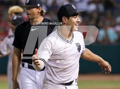 Thumbnail 1 in Pioneer vs Sharyland (UIL 5A Regional Semifinal) photogallery.