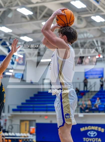 Thumbnail 1 in Harrison vs Salem (Lendel Thomas Classic) photogallery.