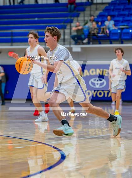 Thumbnail 1 in Harrison vs Salem (Lendel Thomas Classic) photogallery.