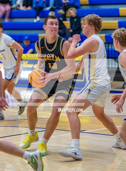 Thumbnail 1 in Harrison vs Salem (Lendel Thomas Classic) photogallery.