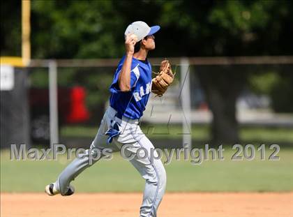 Thumbnail 2 in Pasadena Memorial vs Sterling (UIL Region 3 Bi-District Playoff) photogallery.
