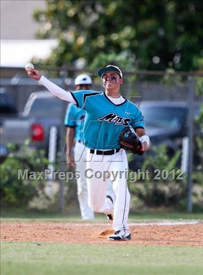 Thumbnail 3 in Pasadena Memorial vs Sterling (UIL Region 3 Bi-District Playoff) photogallery.