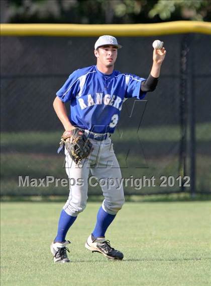 Thumbnail 2 in Pasadena Memorial vs Sterling (UIL Region 3 Bi-District Playoff) photogallery.