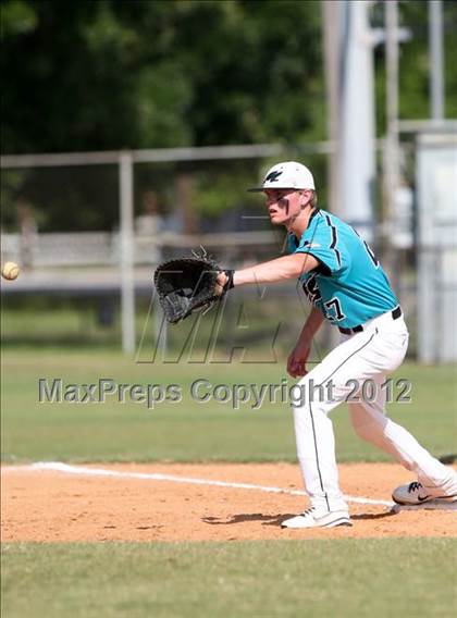 Thumbnail 2 in Pasadena Memorial vs Sterling (UIL Region 3 Bi-District Playoff) photogallery.