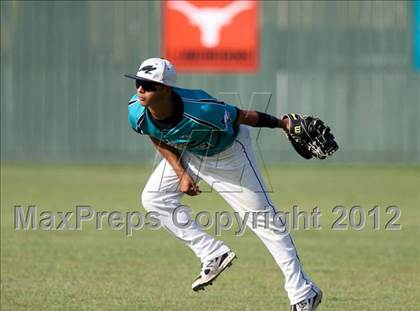 Thumbnail 2 in Pasadena Memorial vs Sterling (UIL Region 3 Bi-District Playoff) photogallery.