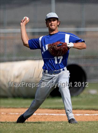 Thumbnail 3 in Pasadena Memorial vs Sterling (UIL Region 3 Bi-District Playoff) photogallery.