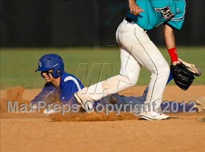 Thumbnail 2 in Pasadena Memorial vs Sterling (UIL Region 3 Bi-District Playoff) photogallery.