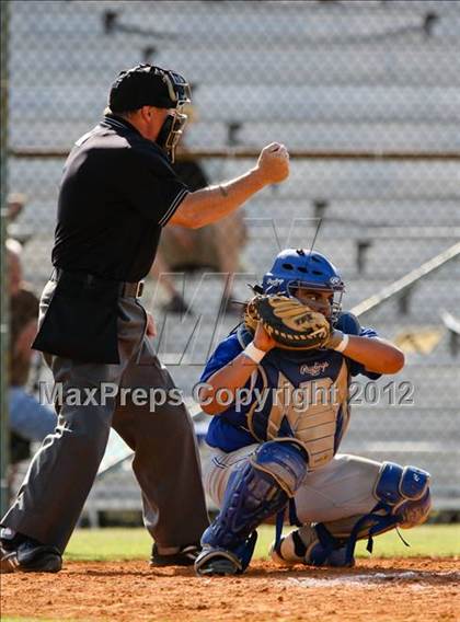 Thumbnail 2 in Pasadena Memorial vs Sterling (UIL Region 3 Bi-District Playoff) photogallery.