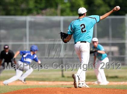 Thumbnail 1 in Pasadena Memorial vs Sterling (UIL Region 3 Bi-District Playoff) photogallery.