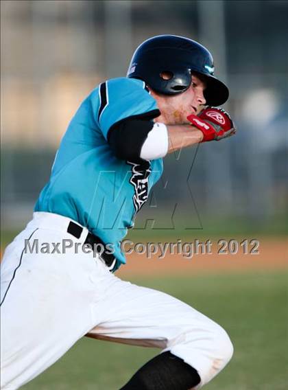 Thumbnail 2 in Pasadena Memorial vs Sterling (UIL Region 3 Bi-District Playoff) photogallery.