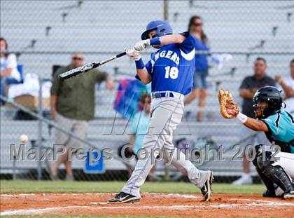 Thumbnail 3 in Pasadena Memorial vs Sterling (UIL Region 3 Bi-District Playoff) photogallery.