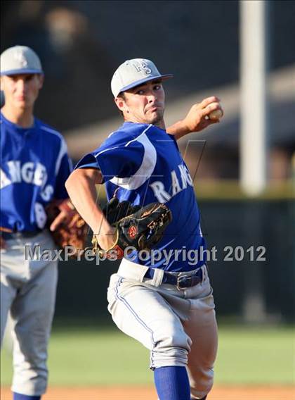 Thumbnail 3 in Pasadena Memorial vs Sterling (UIL Region 3 Bi-District Playoff) photogallery.