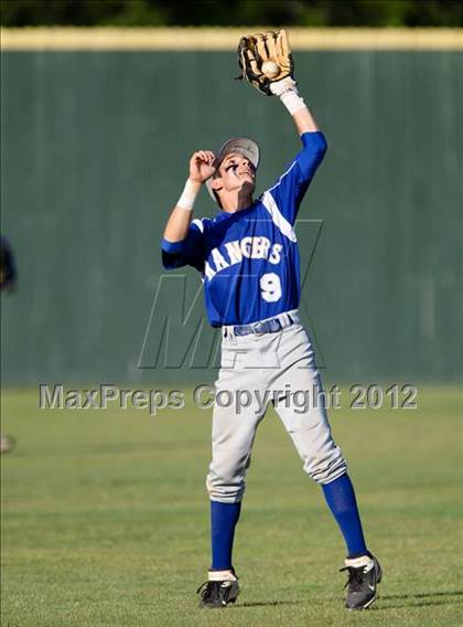 Thumbnail 3 in Pasadena Memorial vs Sterling (UIL Region 3 Bi-District Playoff) photogallery.