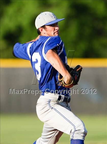Thumbnail 1 in Pasadena Memorial vs Sterling (UIL Region 3 Bi-District Playoff) photogallery.
