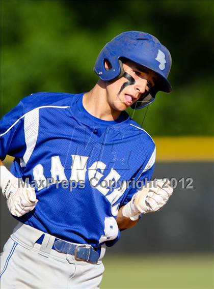 Thumbnail 1 in Pasadena Memorial vs Sterling (UIL Region 3 Bi-District Playoff) photogallery.