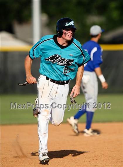 Thumbnail 1 in Pasadena Memorial vs Sterling (UIL Region 3 Bi-District Playoff) photogallery.