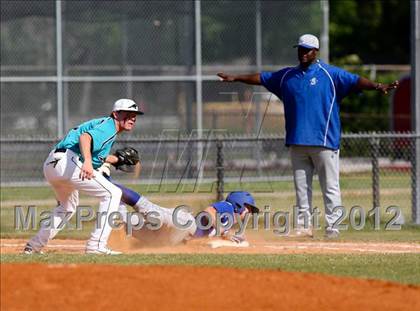 Thumbnail 2 in Pasadena Memorial vs Sterling (UIL Region 3 Bi-District Playoff) photogallery.