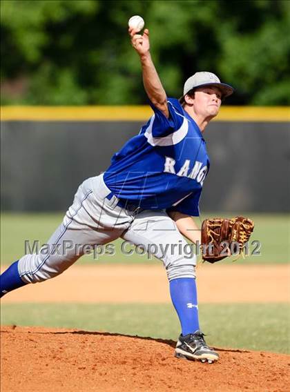 Thumbnail 2 in Pasadena Memorial vs Sterling (UIL Region 3 Bi-District Playoff) photogallery.
