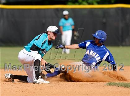 Thumbnail 1 in Pasadena Memorial vs Sterling (UIL Region 3 Bi-District Playoff) photogallery.