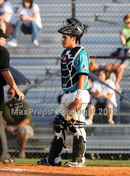 Thumbnail 2 in Pasadena Memorial vs Sterling (UIL Region 3 Bi-District Playoff) photogallery.