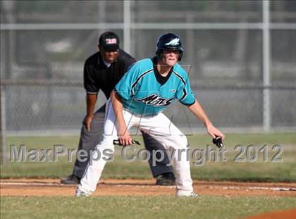 Thumbnail 1 in Pasadena Memorial vs Sterling (UIL Region 3 Bi-District Playoff) photogallery.