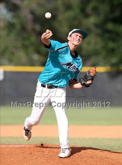 Thumbnail 1 in Pasadena Memorial vs Sterling (UIL Region 3 Bi-District Playoff) photogallery.