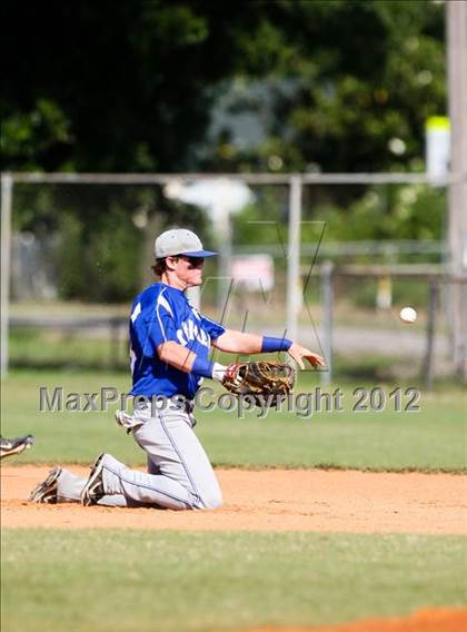Thumbnail 1 in Pasadena Memorial vs Sterling (UIL Region 3 Bi-District Playoff) photogallery.