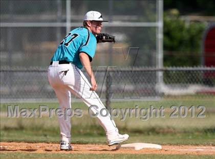 Thumbnail 2 in Pasadena Memorial vs Sterling (UIL Region 3 Bi-District Playoff) photogallery.